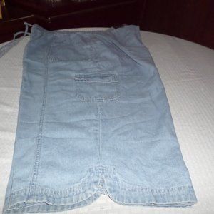Karen Scott Washed Denim Capris Plus Size 3 X.